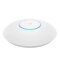 Unterseite des UAP U6 Long Range mit PoE Ethernet-Port