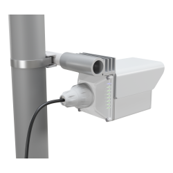 Rückseite mit Ethernet-Port und LED