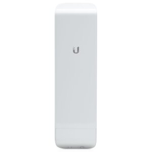 Frontale Ansicht der leistungsstarken 5GHz airMAX CPE