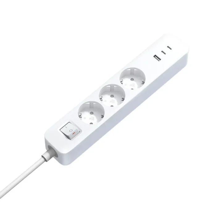 Xiaomi 20W Power Strip (2C1A) EU in Weiß mit 3 Schuko-Steckdosen und USB-Ports.
