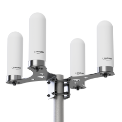 Frontalansicht der 5G Antenne mit solidem...