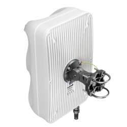 QuMax A500M outdoor 5G antenna - back view