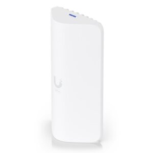 Scope of delivery for Wave AP Micro including PoE adapter