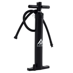 Doppelhub-Pumpe und Manometer im Einsatz