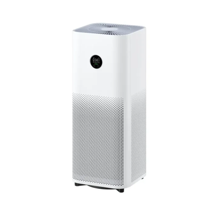 Xiaomi Smart Air Purifier 4 Pro in einem modernen Wohnzimmer reinigt die Luft von Staub und Allergenen.