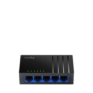 Dein CUDY GS105D Switch unauffällig auf dem Schreibtisch, um dein Gaming-Setup mit stabilem Gigabit-LAN zu versorgen.