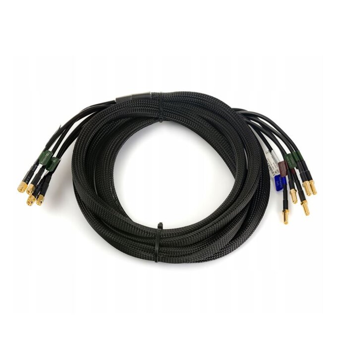Dein Poynting A-CAB-118 Kabelset: 5x 5m HDF-195 Kabel mit SMA- und RP-SMA-Steckern, bereit für deine 5-in-1 Antenne.