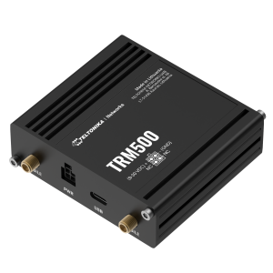 SMA Antennenanschlüsse und Stromanschluss des TRM500