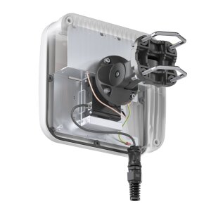 Teltonika TRB160 Gateway connected to the QuMax antenna in a professional server environment.