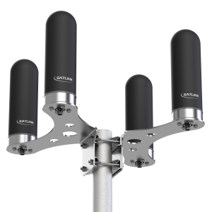 Frontalansicht der 5G Antenne mit solidem...