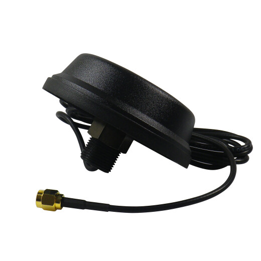 Unterseite mit 150cm Kabel und RP-SMA Stecker, schwarzem Kunststoff-Geh&auml;use und Gummilippe