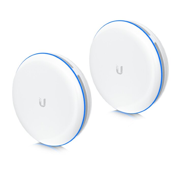 Vorderansicht der Ubiquiti UniFi Building-to-Building Bridge XG (UBB-XG) mit LED-Statusanzeige.