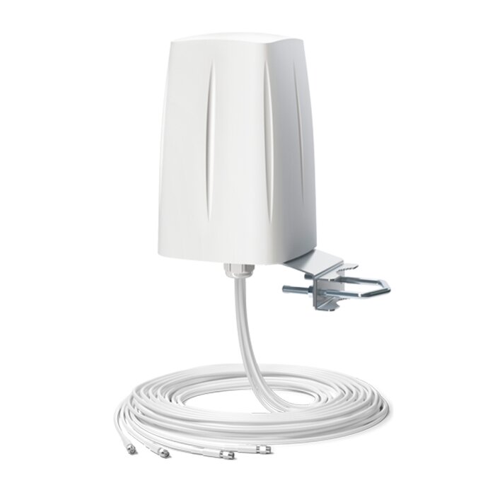 QuWireless AOLM4 LTE omnidirectional antenna 4x4 MIMO, weather-resistant IP67, mounted on a mast on a motorhome for stable 4G connectivity