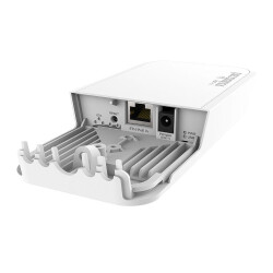 MikroTik RBwAPG-60ad kit  View of the Ethernet port