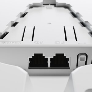 Montage Mikrotik cAP ac an einer Wand mit einem anderen Gehäuse welches im Lieferumfang enthalten ist