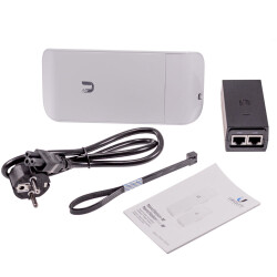 Nanostation LOCOM5 - scope of delivery with PoE injector and mounting accessories