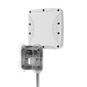 Ansicht der Rückseite der Poynting Antenne