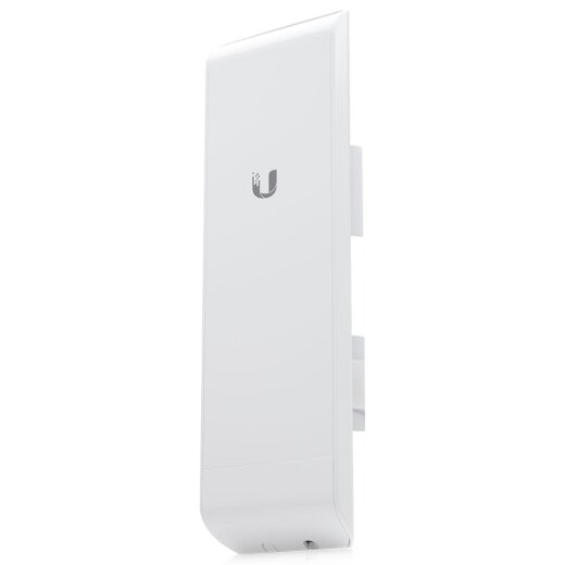 Ubqiuiti NanoStation M5 / NSM5 with integrated 16dBi panel antenna