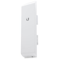 Ubqiuiti NanoStation M5 / NSM5 with integrated 16dBi panel antenna