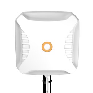 Front view of the Poynting XPOL 5G antenna