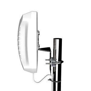 Side view with mounting system and antenna cable