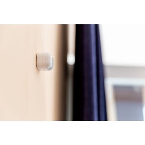 Detailansicht Shelly BLU Motion an einer Wand